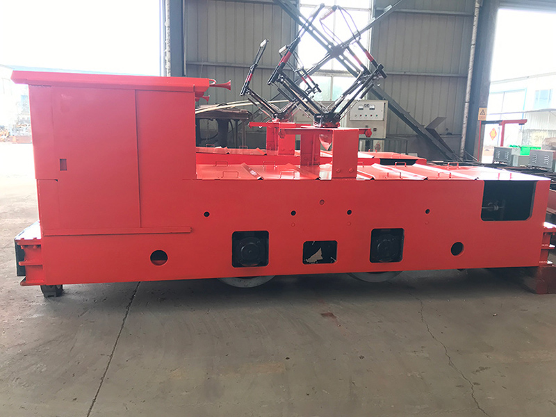 架線(xiàn)式工礦電機(jī)車(chē)